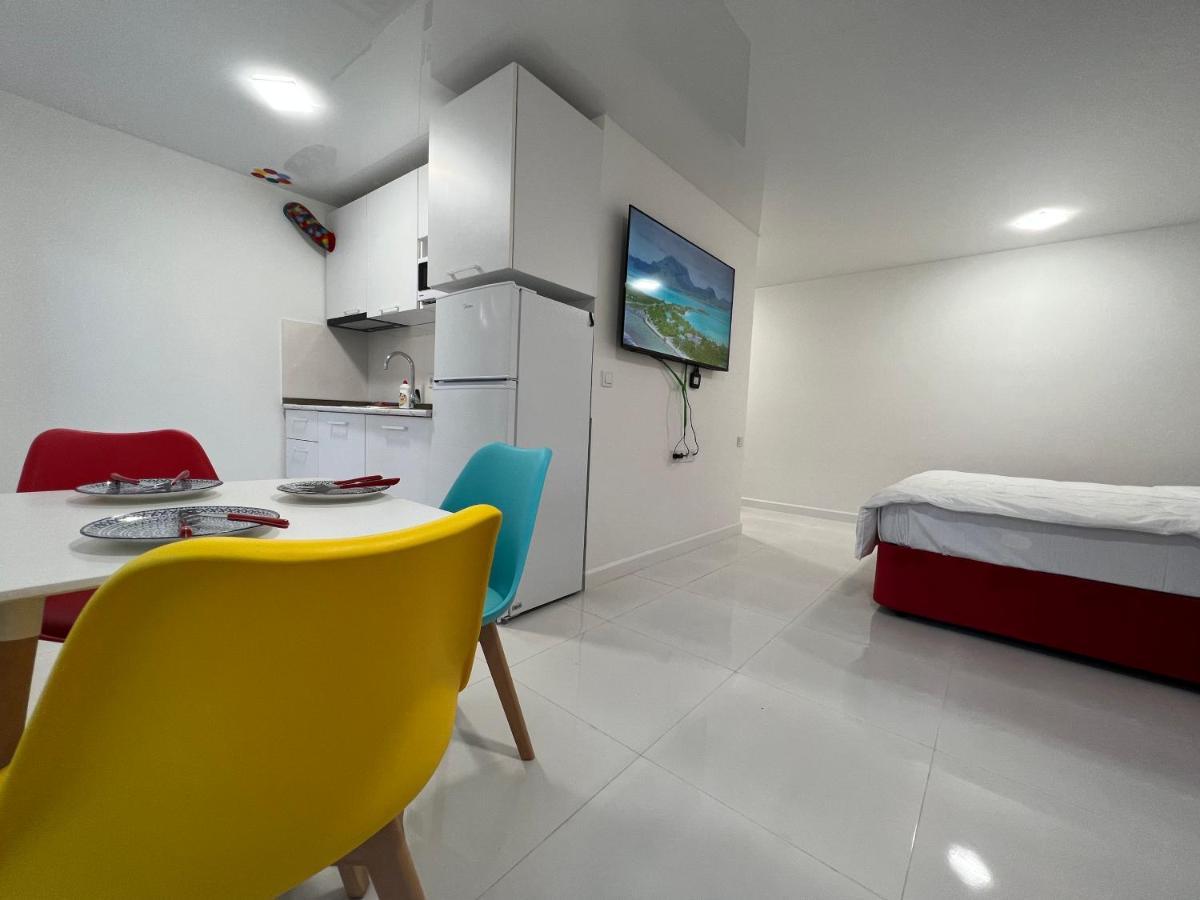 Pekini Street Apartment Tbilisi Exterior foto